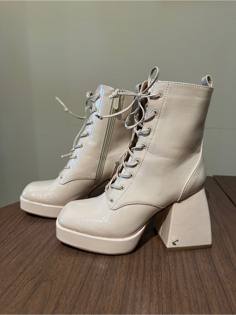 Circus by Sam Edelman Cream Lace-Up Platform Ankle Boots Block Heel